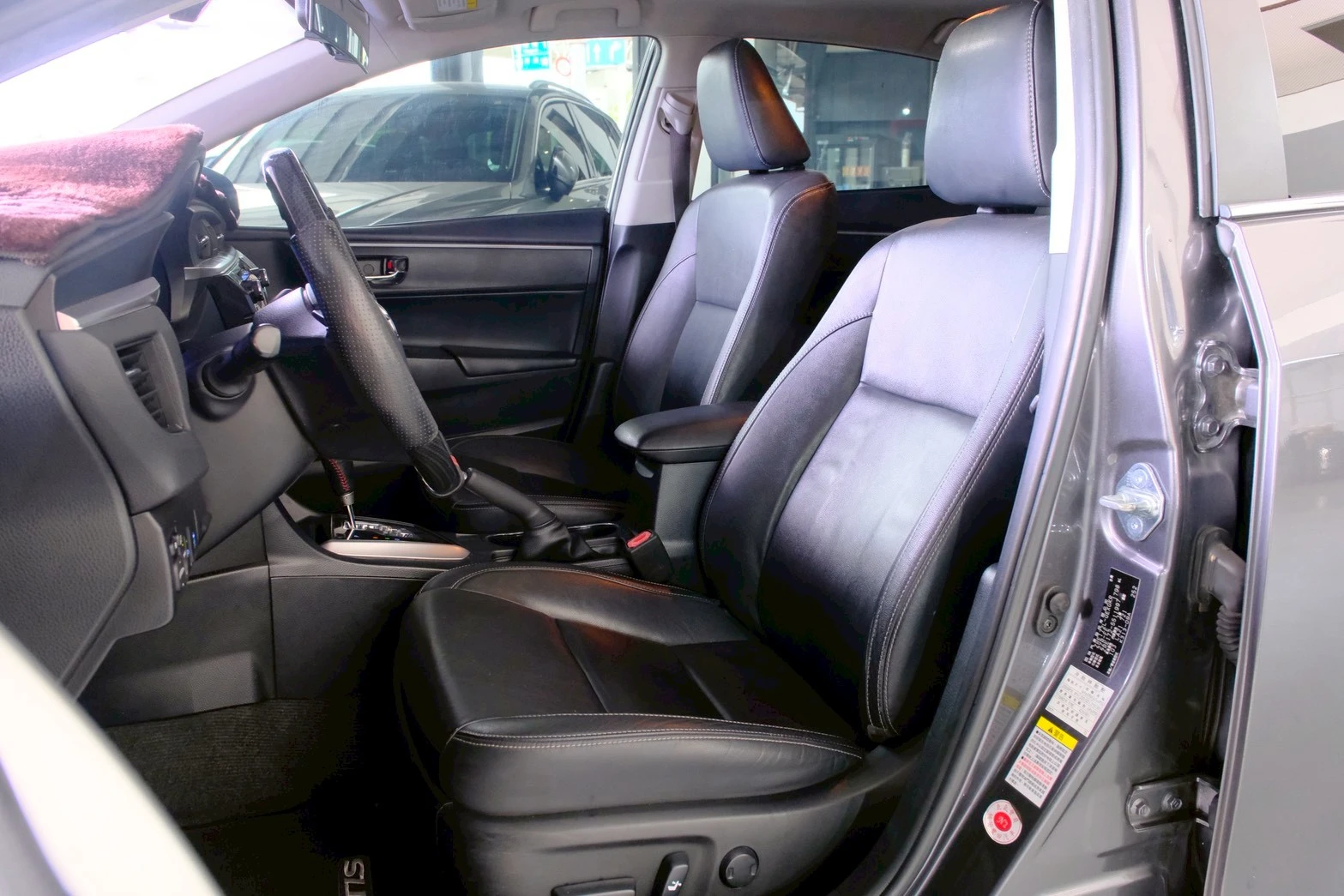 ⚪ 2014 Toyota Corolla Altis 1.8 尊爵版 灰色