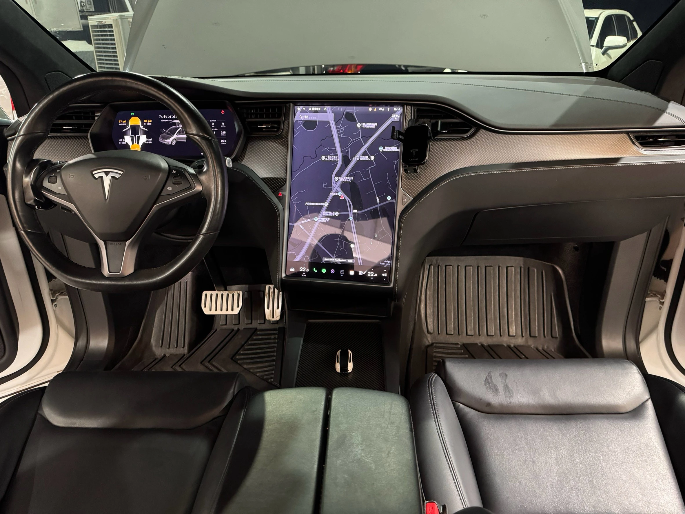 ⚪ 2020 Tesla Model X Performance 白色（水泥灰車衣）