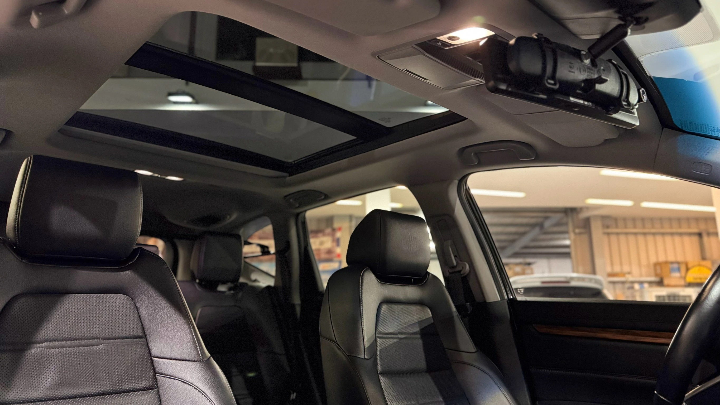 ⚪ 2018 Honda CR-V 1.5 S 深綠色