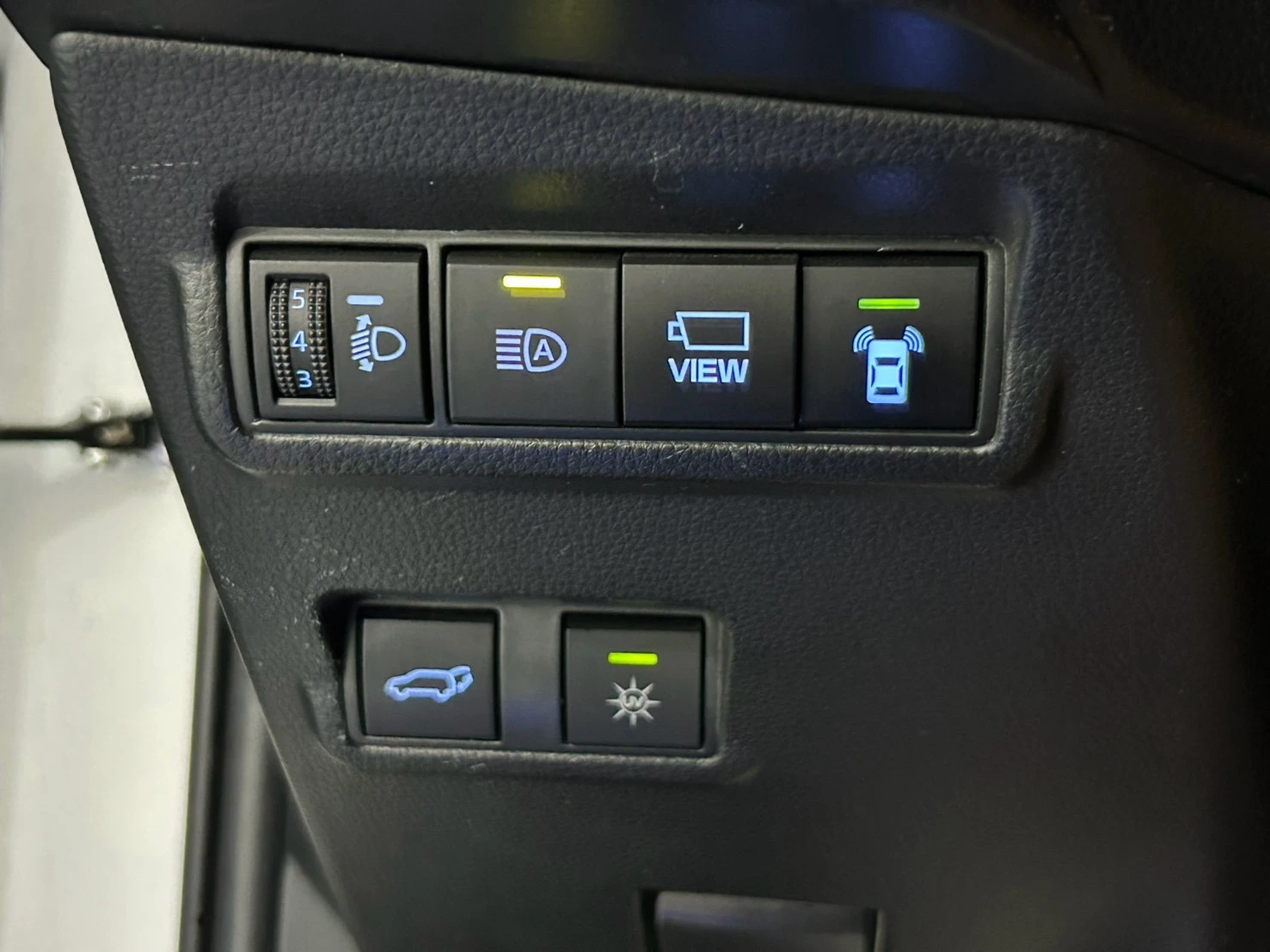 ⚪ 2021 Toyota Corolla Cross 1.8 Hybrid 旗艦 白色