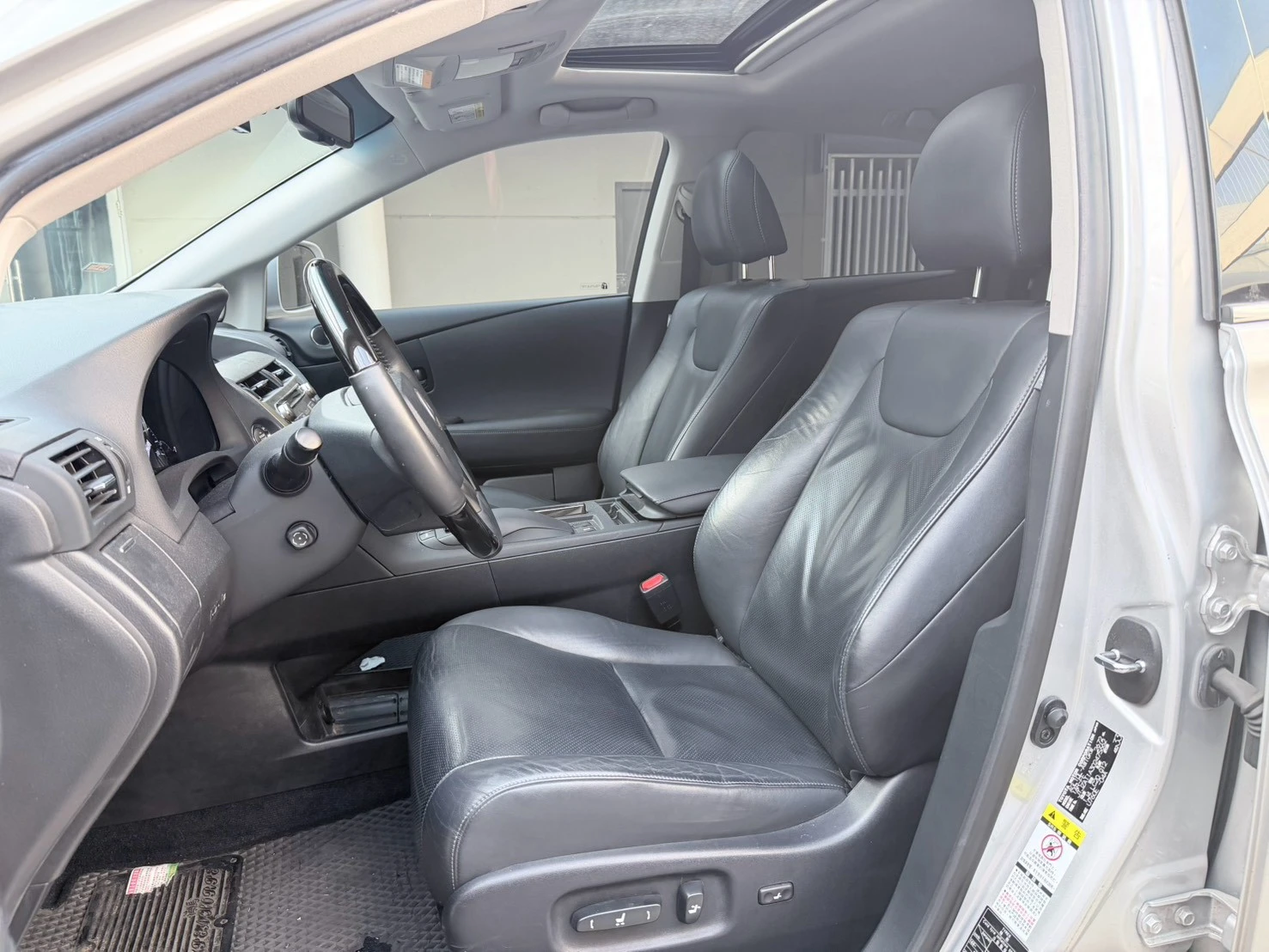 ⚪ 2014 Lexus RX270 頂級版 銀色