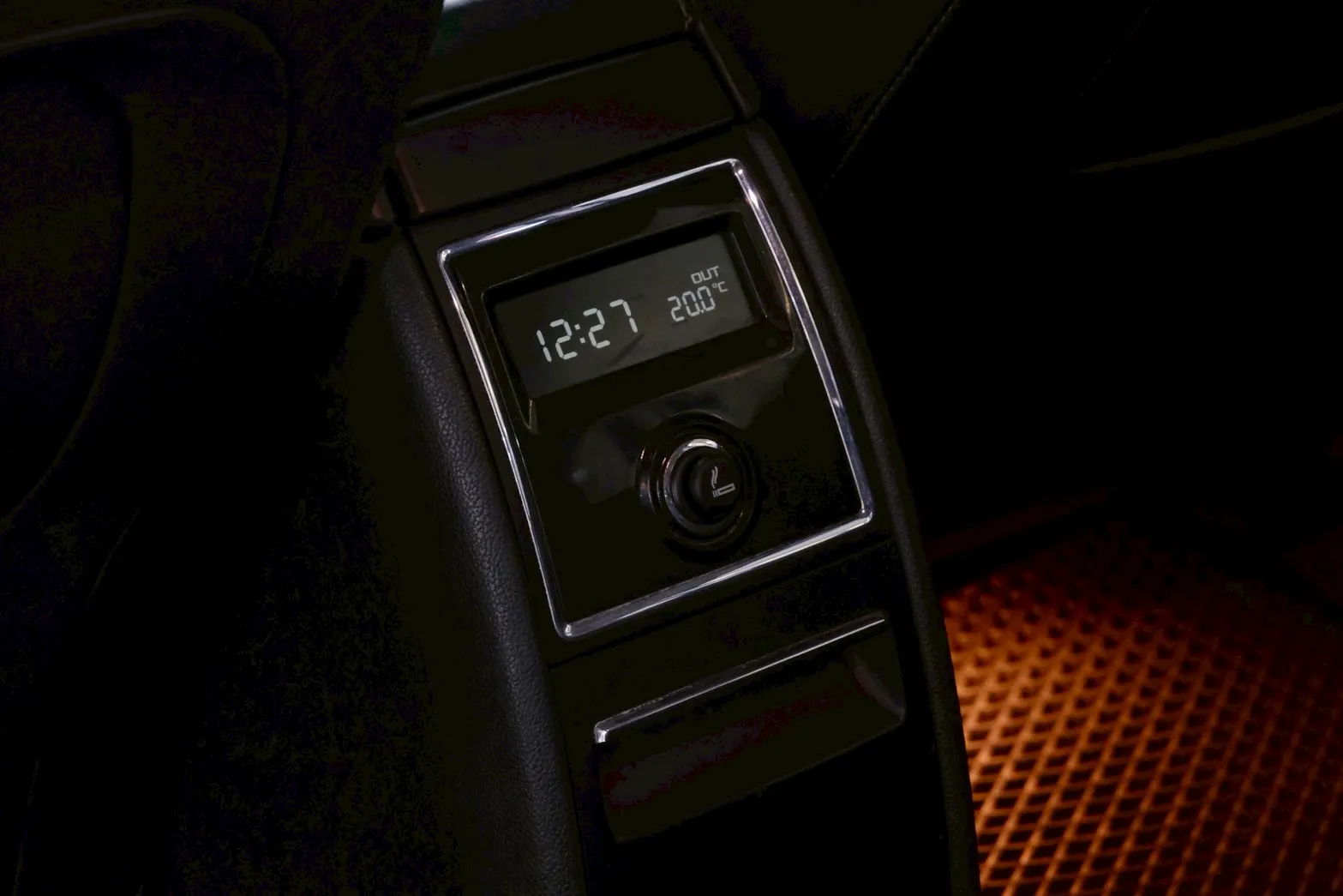 ⚪ 2010 Skoda Superb 2.0 TDI 銀色