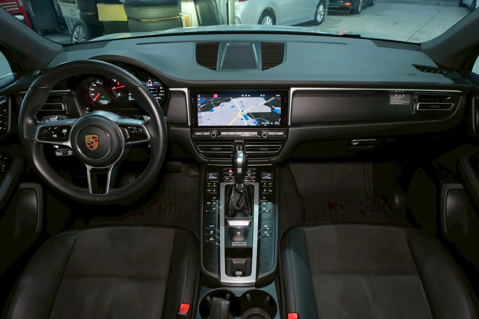 ⚪ 2020 Porsche Macan 2.0T 白色