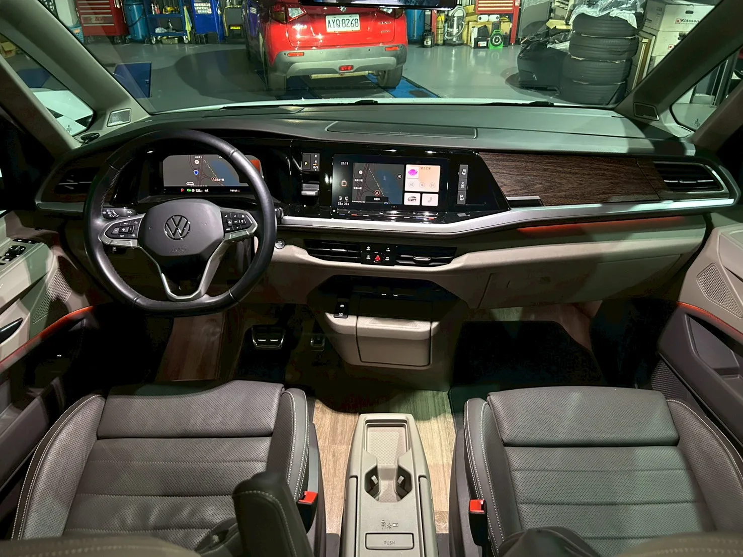 ⚪ 2023 Volkswagen Multivan 2.0 TSI Style 白色