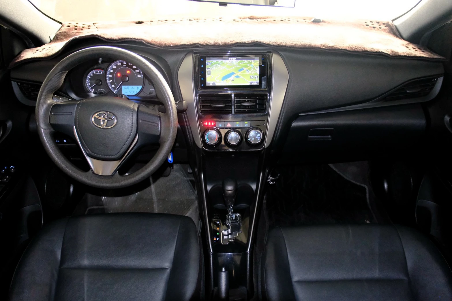 ⚪ 2023 Toyota Yaris 1.5 經典 白色