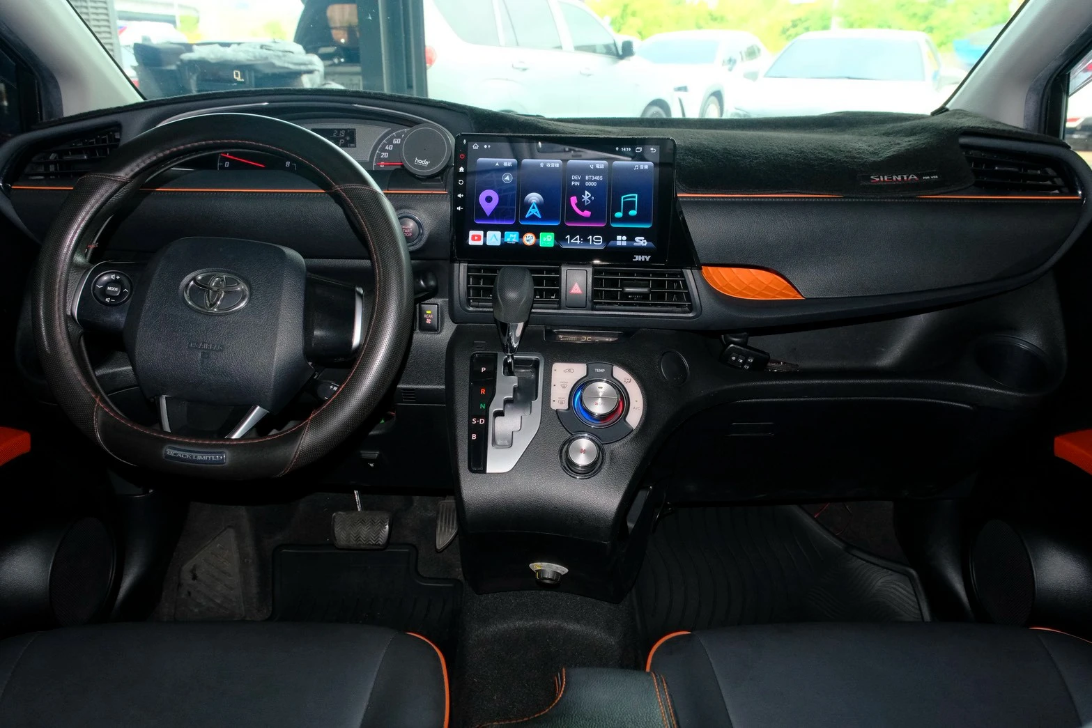 ⚪ 2020 Toyota Sienta 7人座 豪華+ 灰色