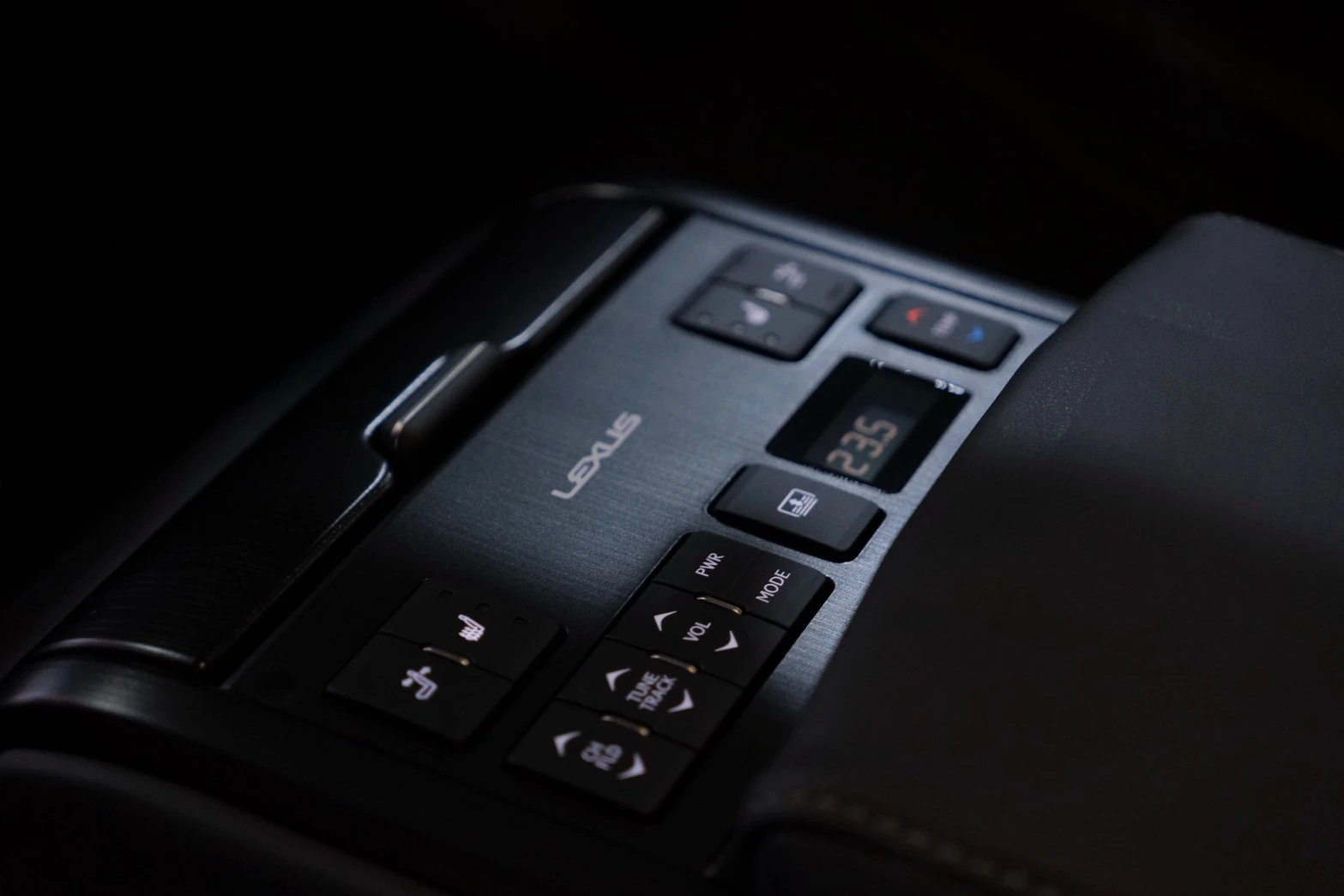⚪ 2021 Lexus ES 300h 旗艦版 黑色