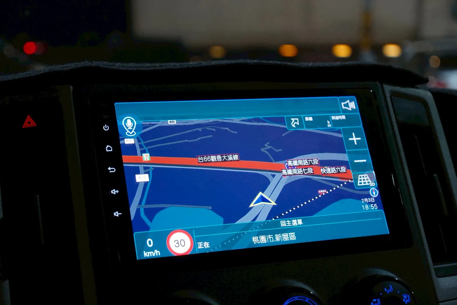 ⚪ 2024 Toyota Hiace 2.8 豪華版 銀色