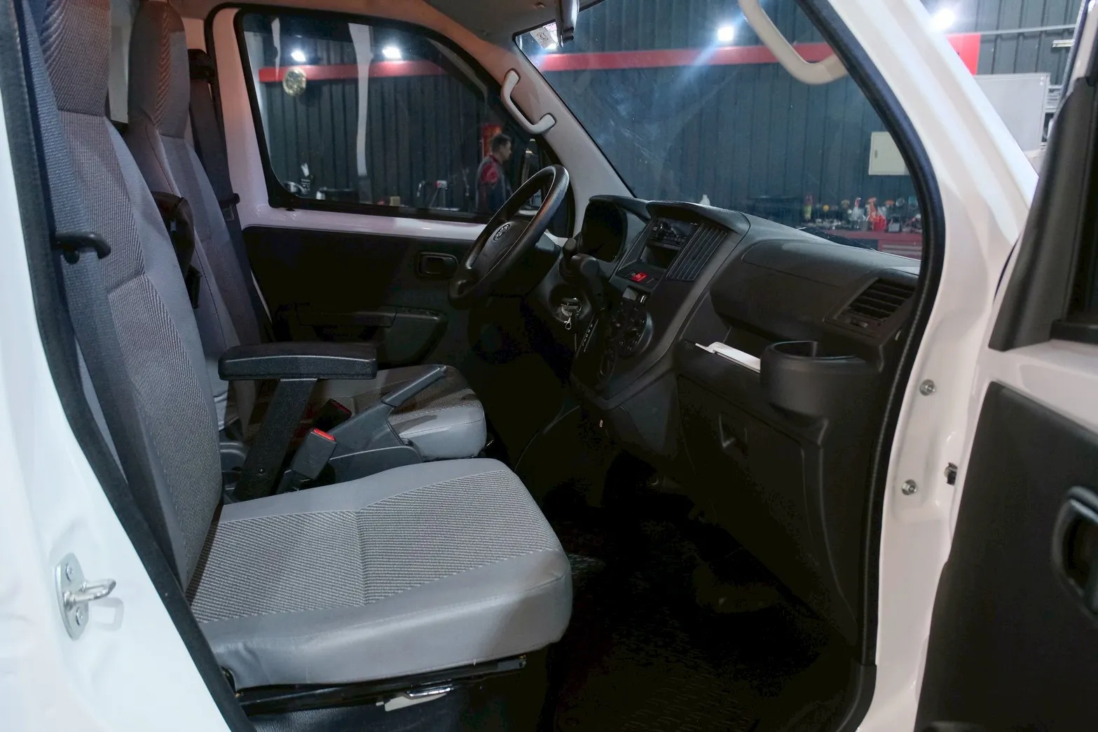 ⚪ 2023 Toyota Town Ace 1.5 自排 白色