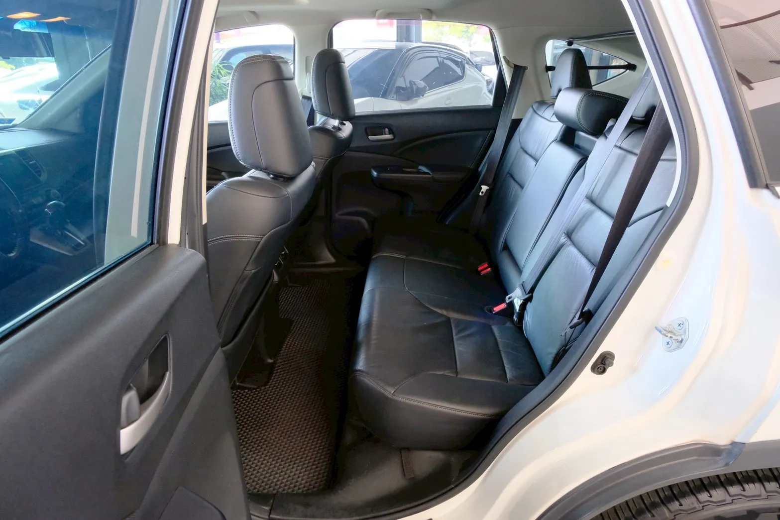 ⚪ 2015 Honda CR-V 2.4 VTi-S 白色