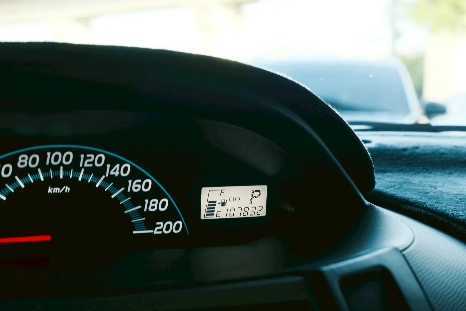 ⚪ 2012 Toyota Yaris 1.5 E 白色