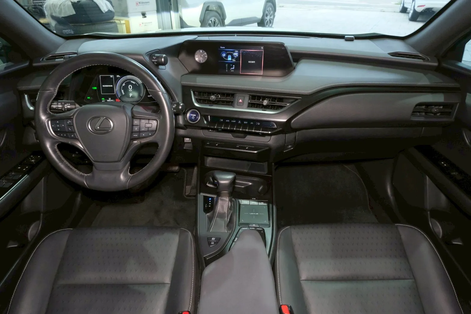 ⚪ 2020 Lexus UX 250h 豪華版 白色