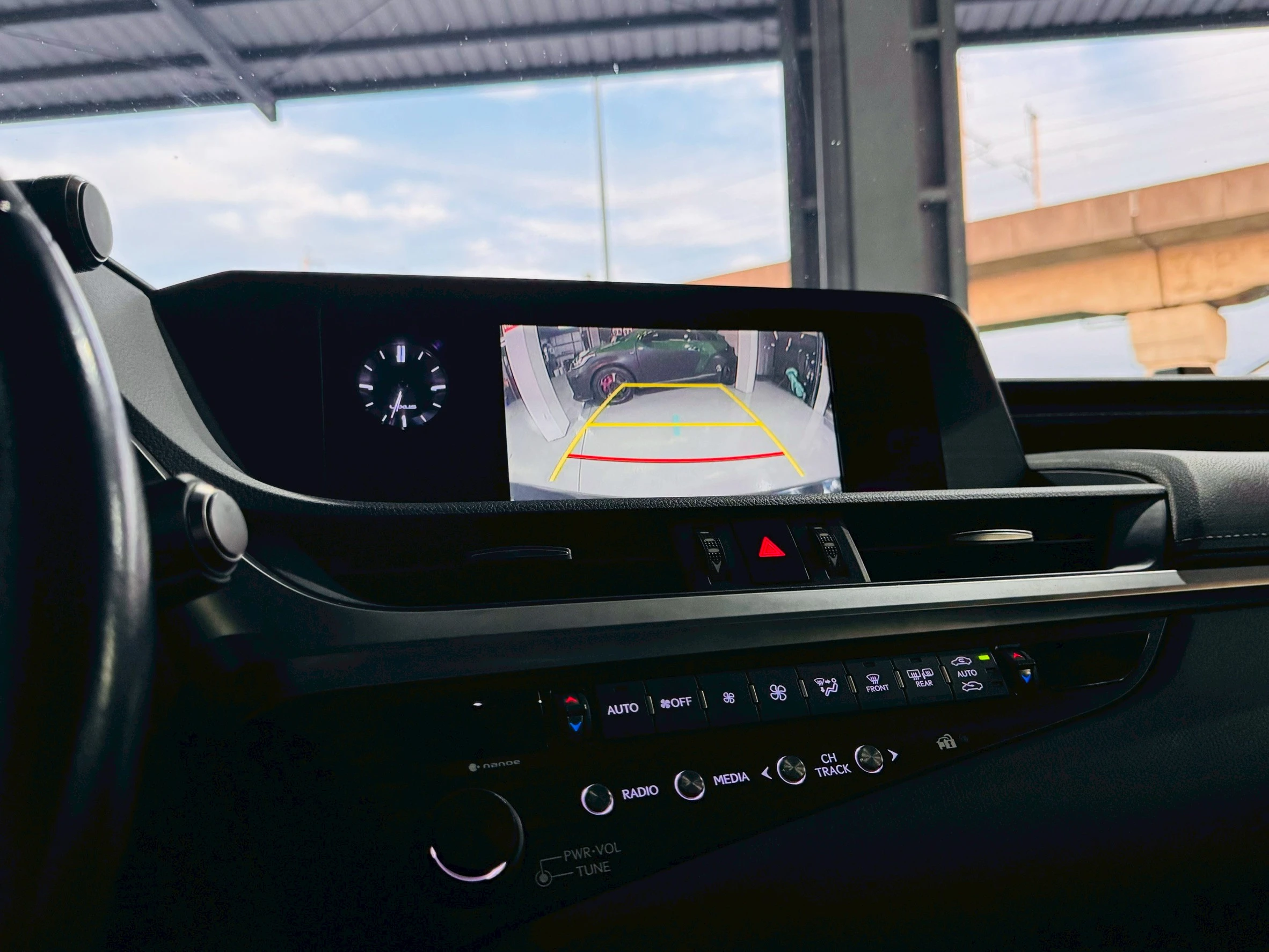 ⚪ 2019 Lexus ES300h 豪華版 黑色