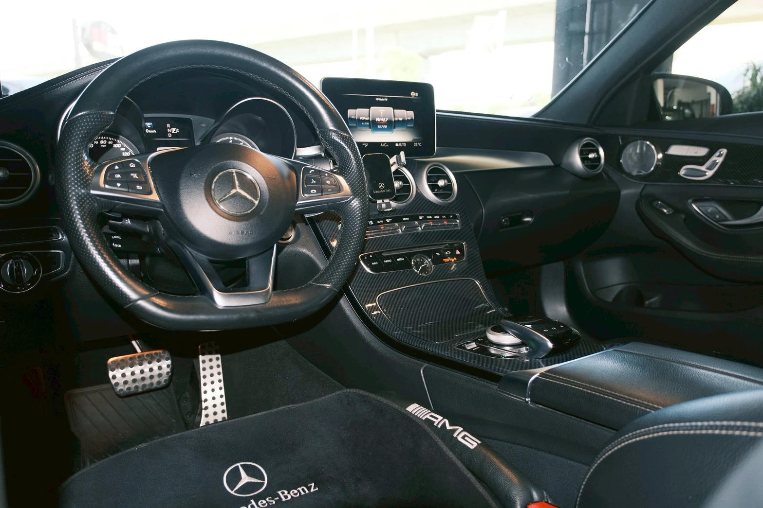 ⚪ 2015 M-Benz C-Class Sedan C300 AMG 灰色