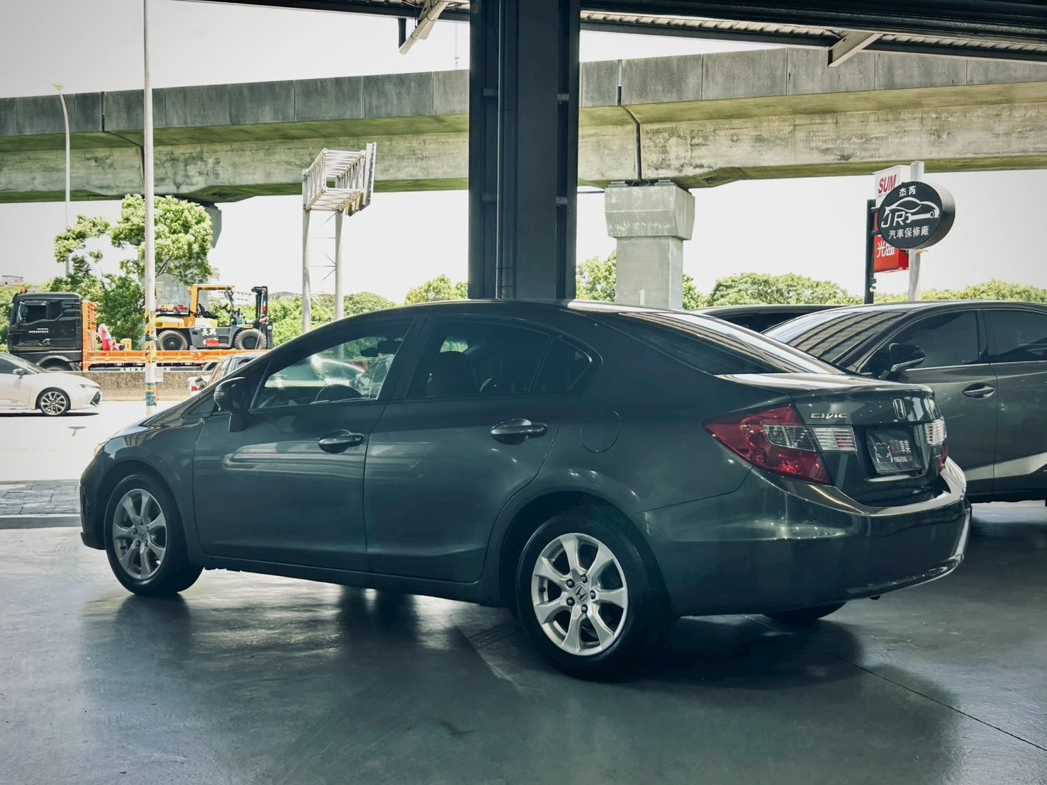 ⚪ 2013 Honda Civic 1.8 VTi 灰色