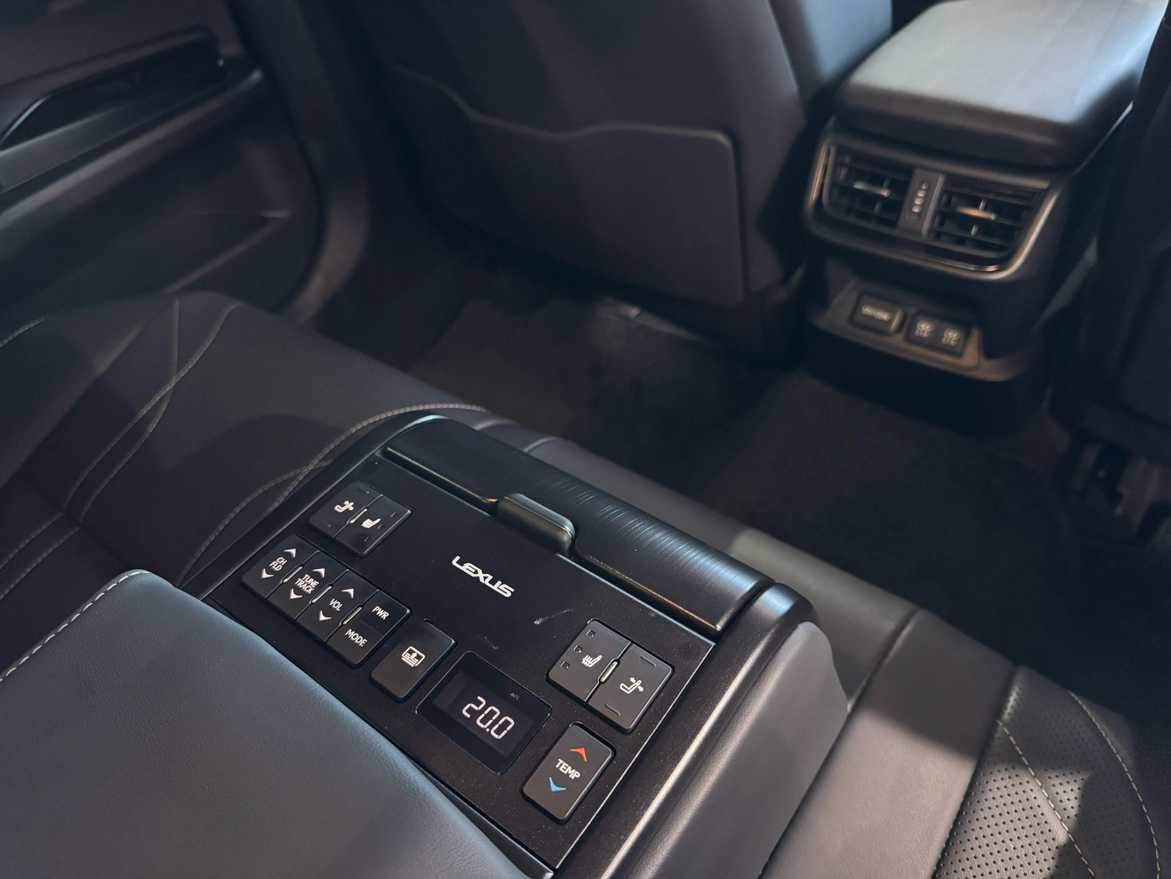 ⚪ 2020 Lexus ES300h 旗艦版 黑色
