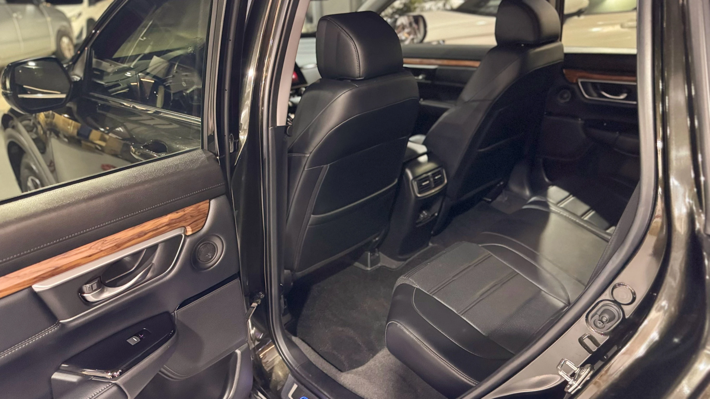 ⚪ 2018 Honda CR-V 1.5 S 深綠色