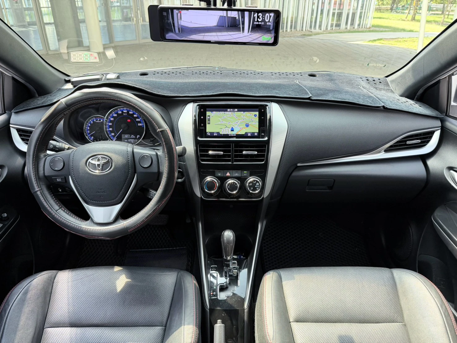 ⚪ 2020 Toyota Yaris 1.5 S版 白色