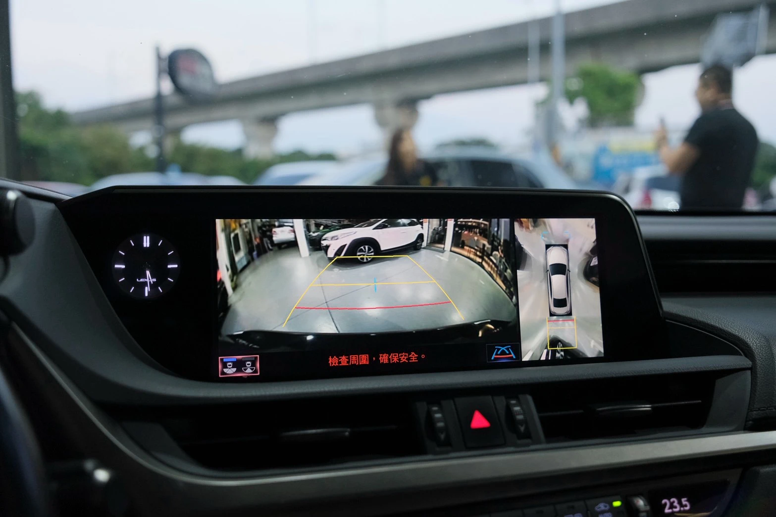 ⚪ 2021 Lexus ES 300h 旗艦版 黑色