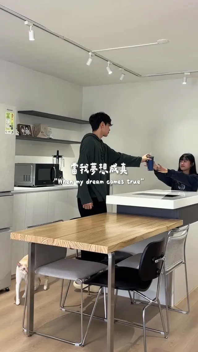 還沒裝修的時候就想好 「我一定要拍裝修轉場！！！」