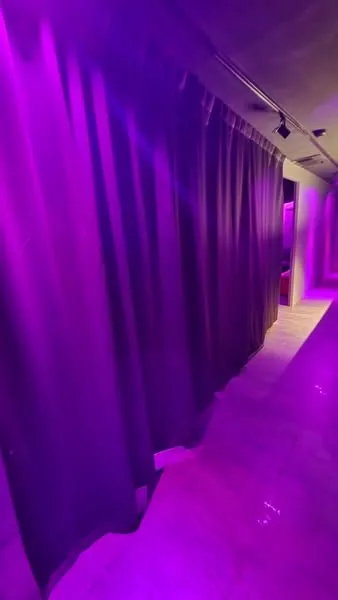 小酒吧隔間門簾