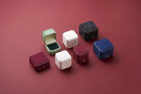 璦璱邇小戒指盒 灰