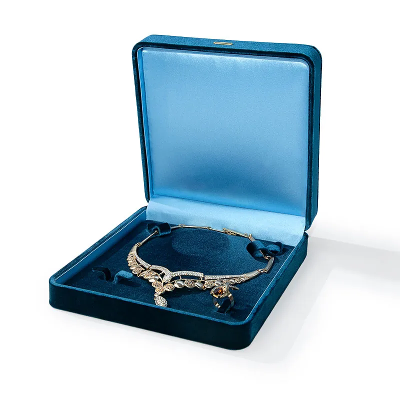 永恆天鵝絨套鍊盒