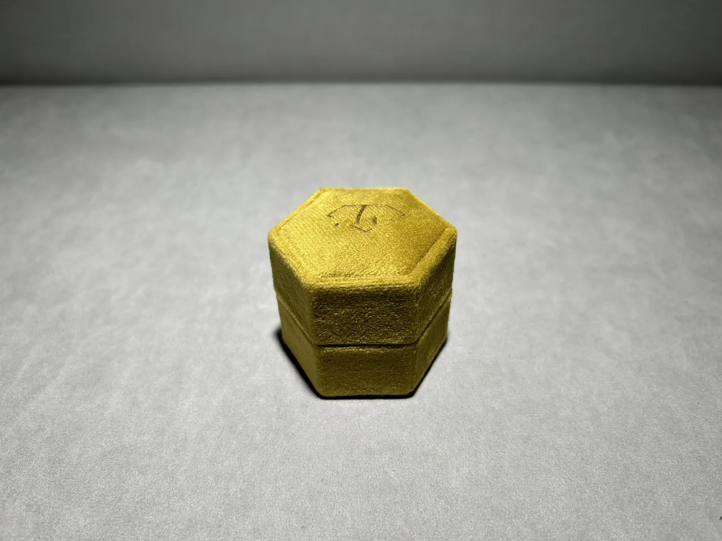 (缺貨)馬卡龍星煥戒指盒 金黃
