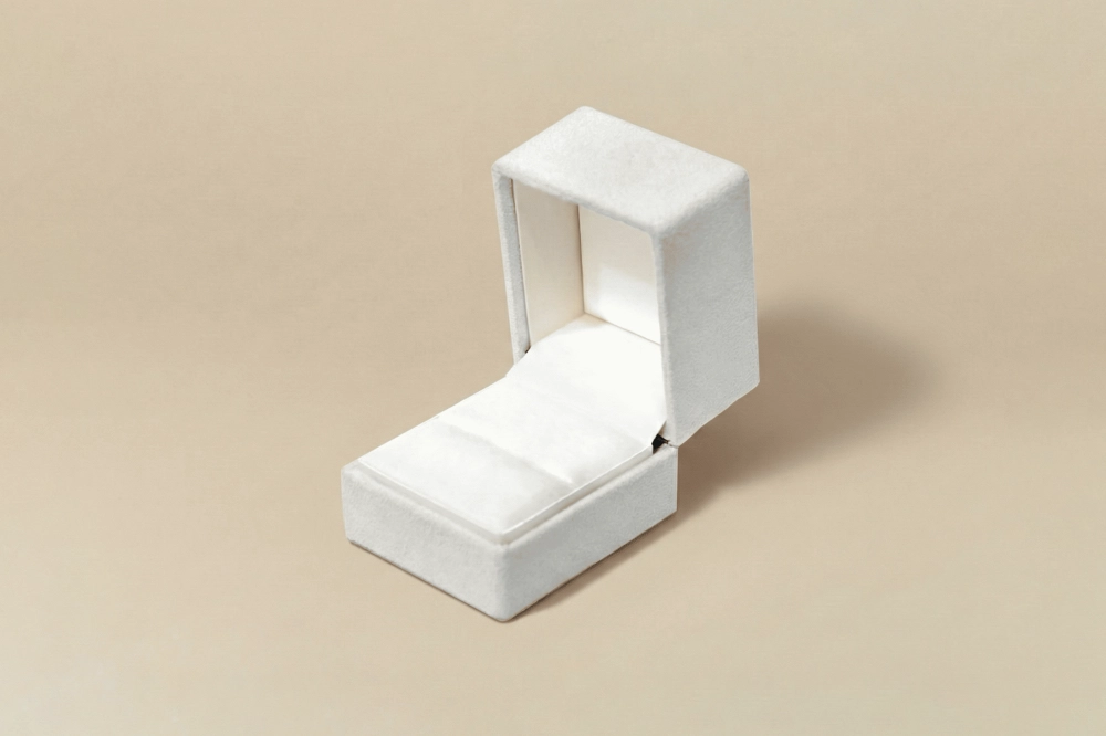 日本麂皮絨布戒指盒