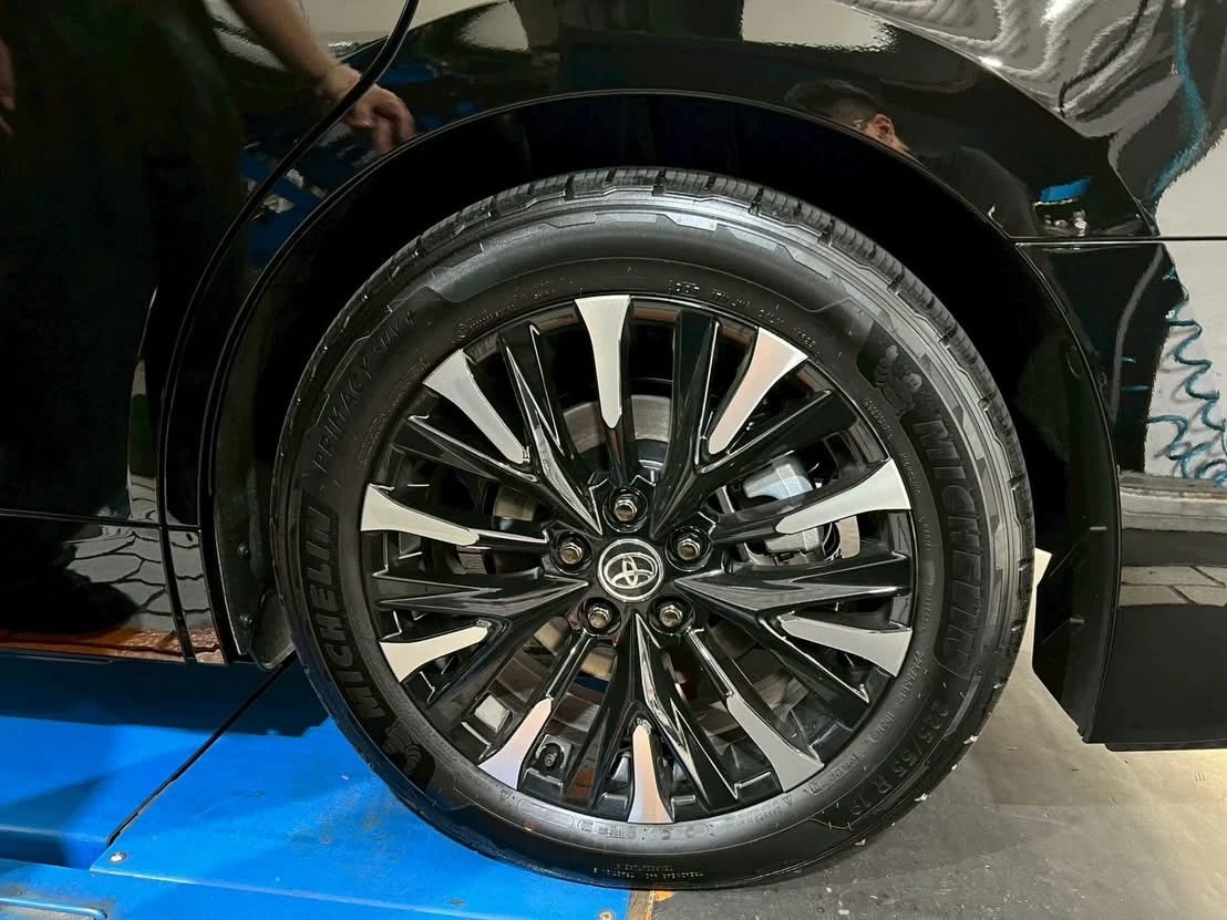 Toyota Alphard Hybrid 升級KONI 變色龍避震器