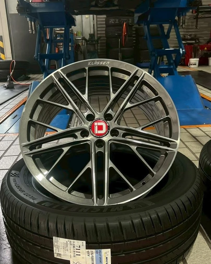 Ford Kuga 換上KD鋁圈＋Michelin輪胎