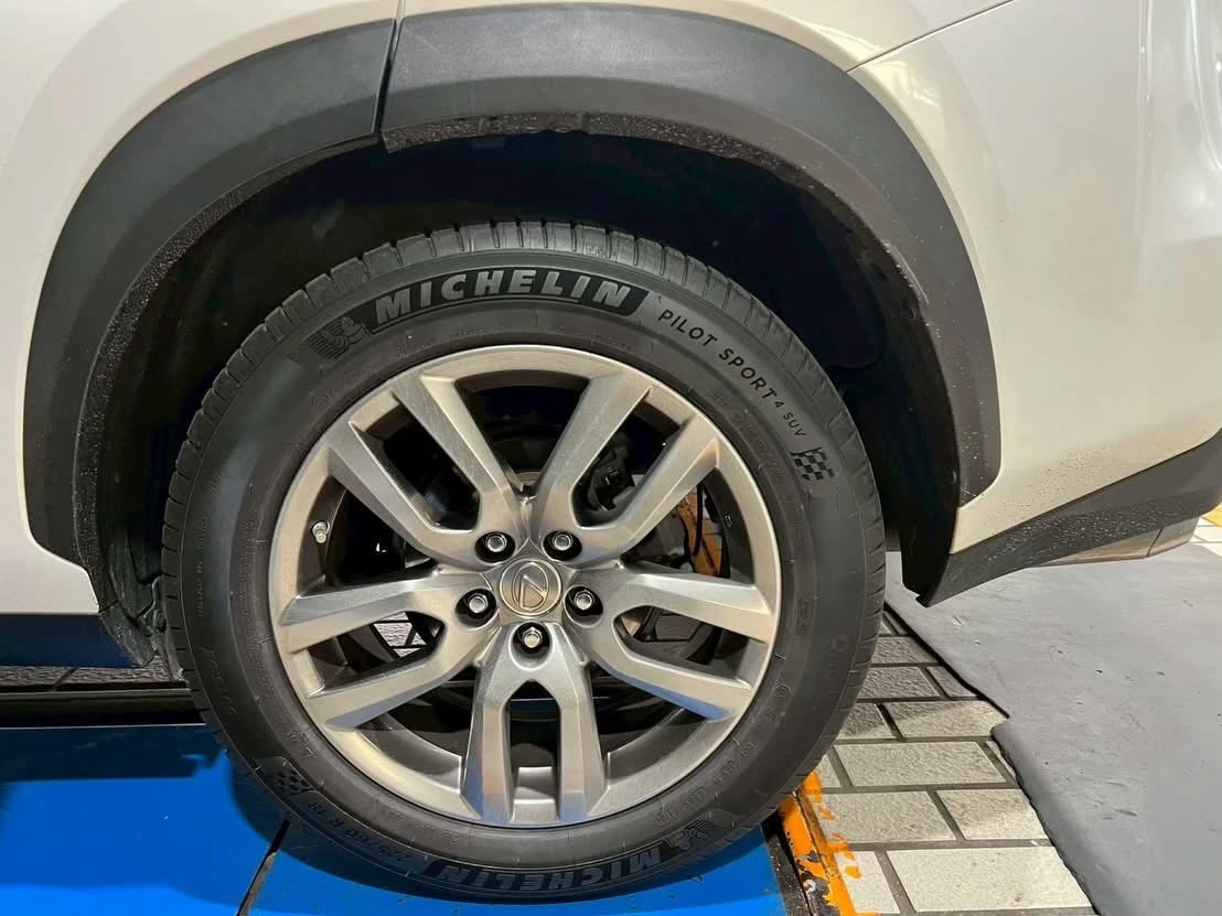 Lexus NX200t 改裝BC Racing BR系列避震器