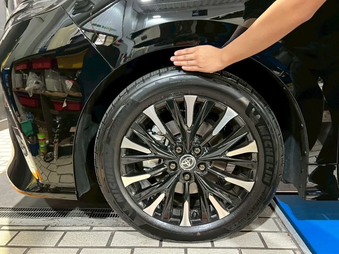 Toyota Alphard Hybrid 升級KONI 變色龍避震器