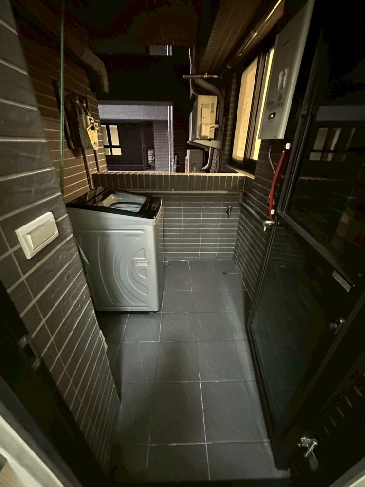 潭子老鼠窩清潔前與後-台中套房清潔/台中套房大掃除