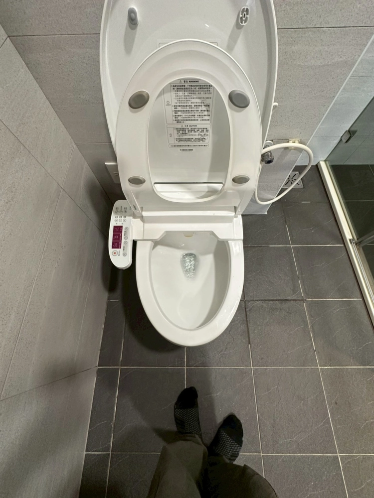 潭子老鼠窩清潔前與後-台中套房清潔/台中套房大掃除