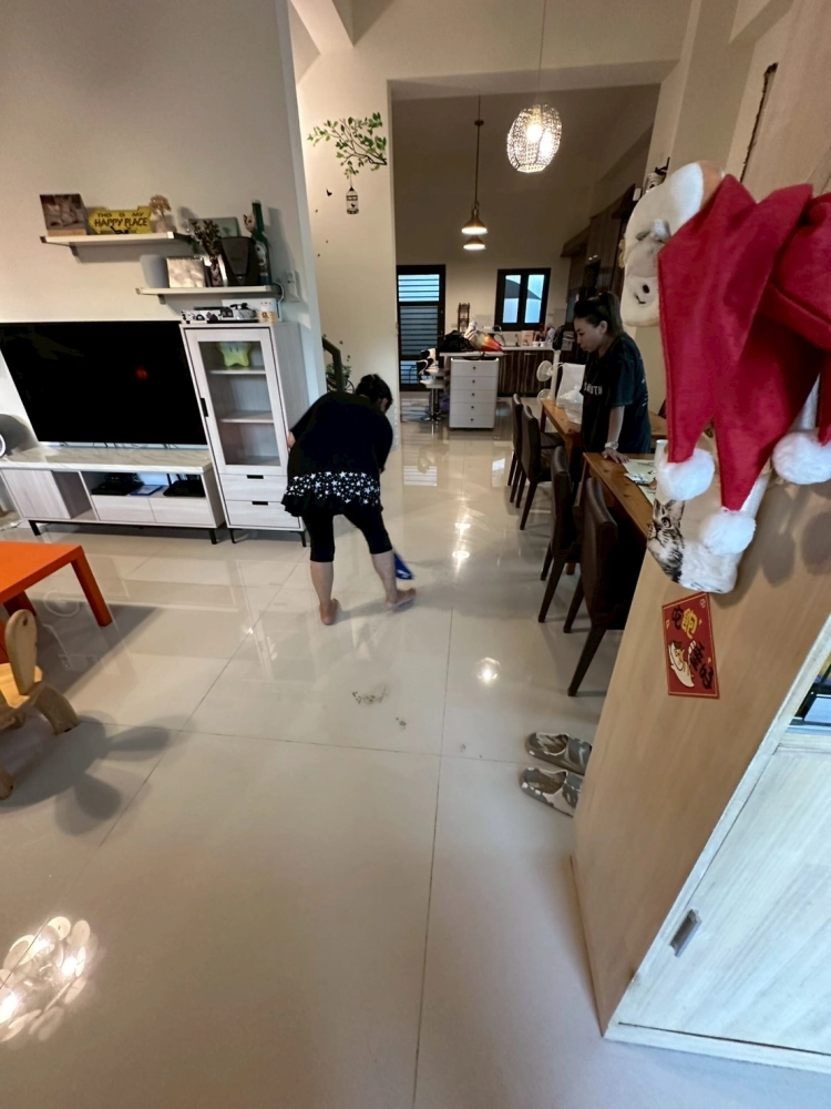 貓步旅舍大掃除