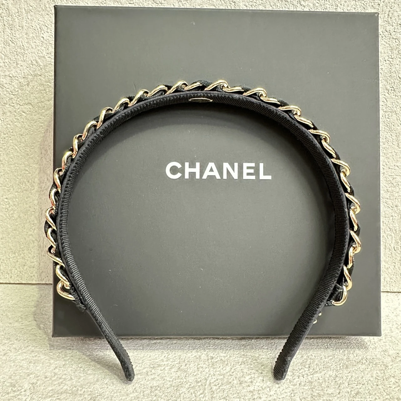 CHANEL 黑金皮穿鏈髮箍｜台北CHANEL買賣｜台北CHANEL收購