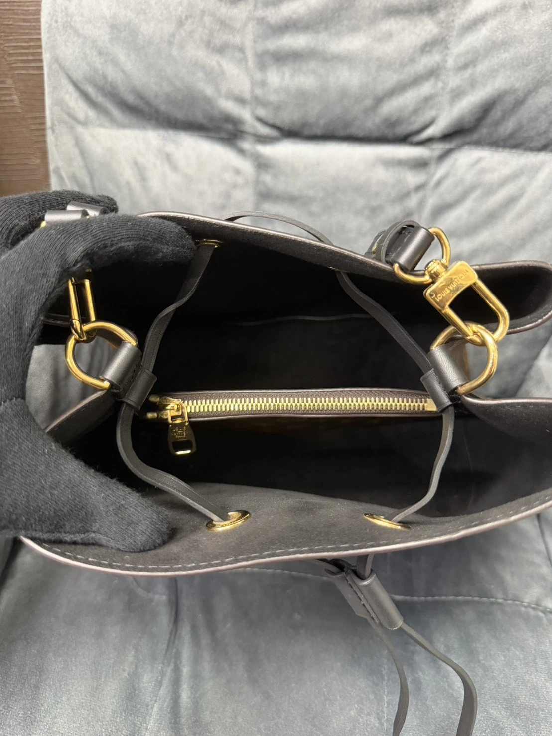 Louis Vuitton  老花黑色水桶包