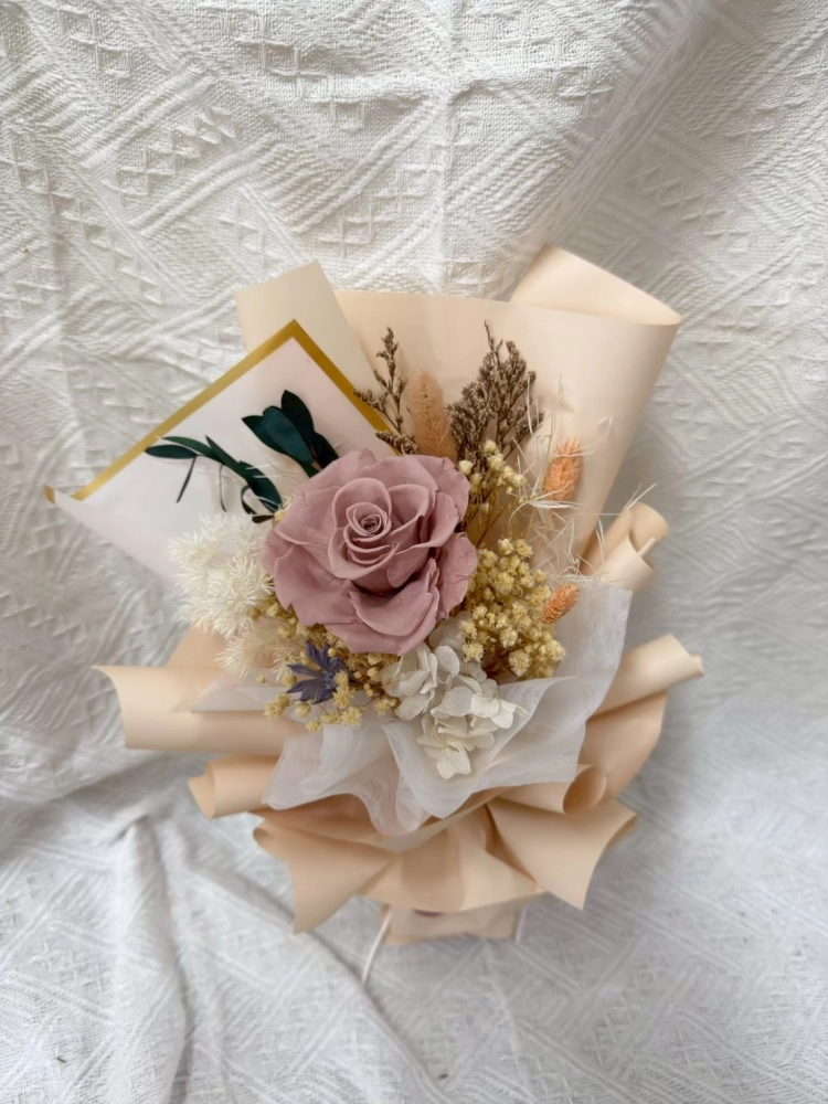 生日、告白、紀念日送禮怎麼挑？- 高雄永生花推薦｜高雄客制化花束推薦