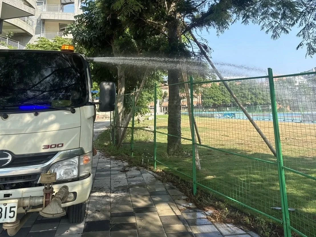 夏日草皮養護灌溉