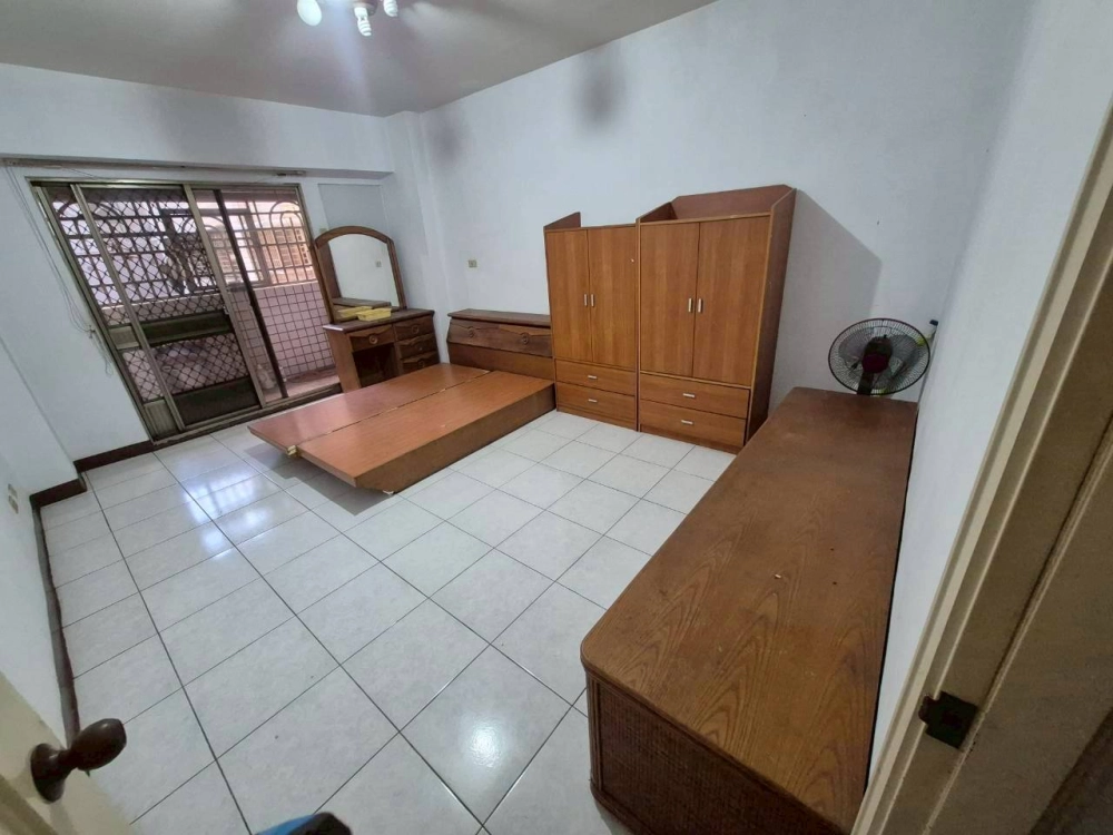 小港鳳福路全屋裝潢拆除