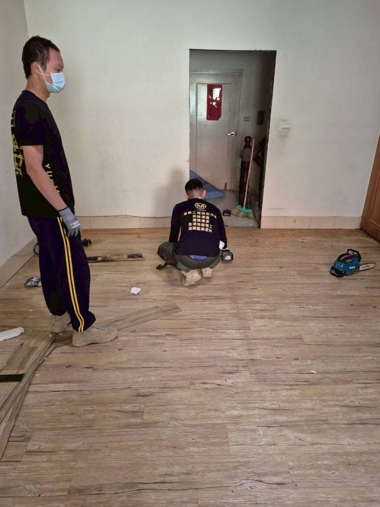 楠梓區透天蹋蹋米地板拆除
