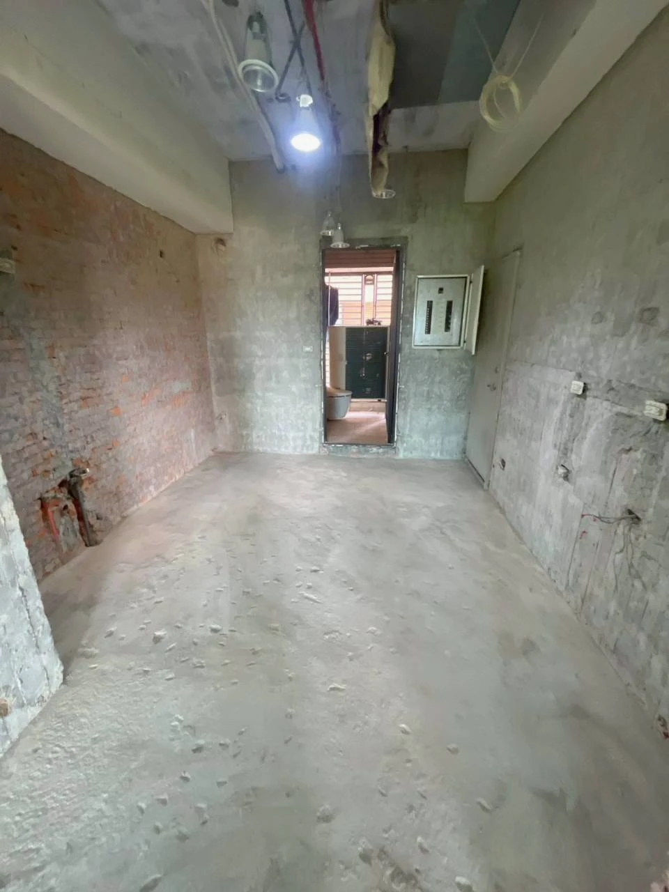 美術館大樓｜全室１２０坪｜拆除、打除