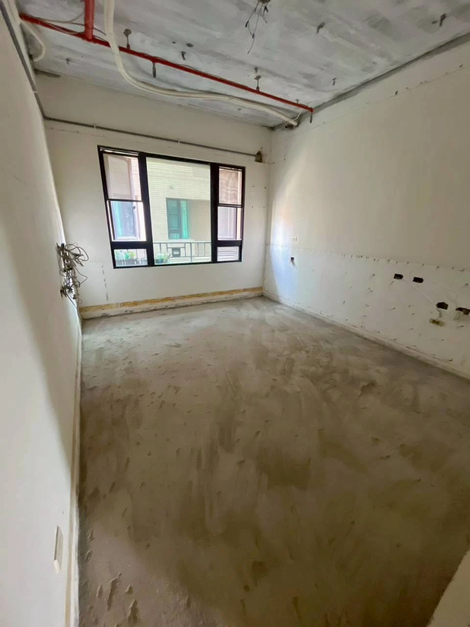 美術館大樓｜全室１２０坪｜拆除、打除