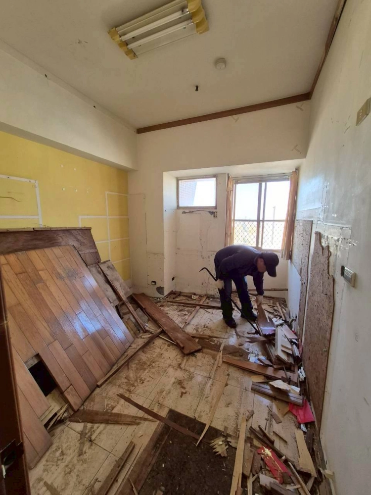 民權二路 大樓拆除 浴室打除