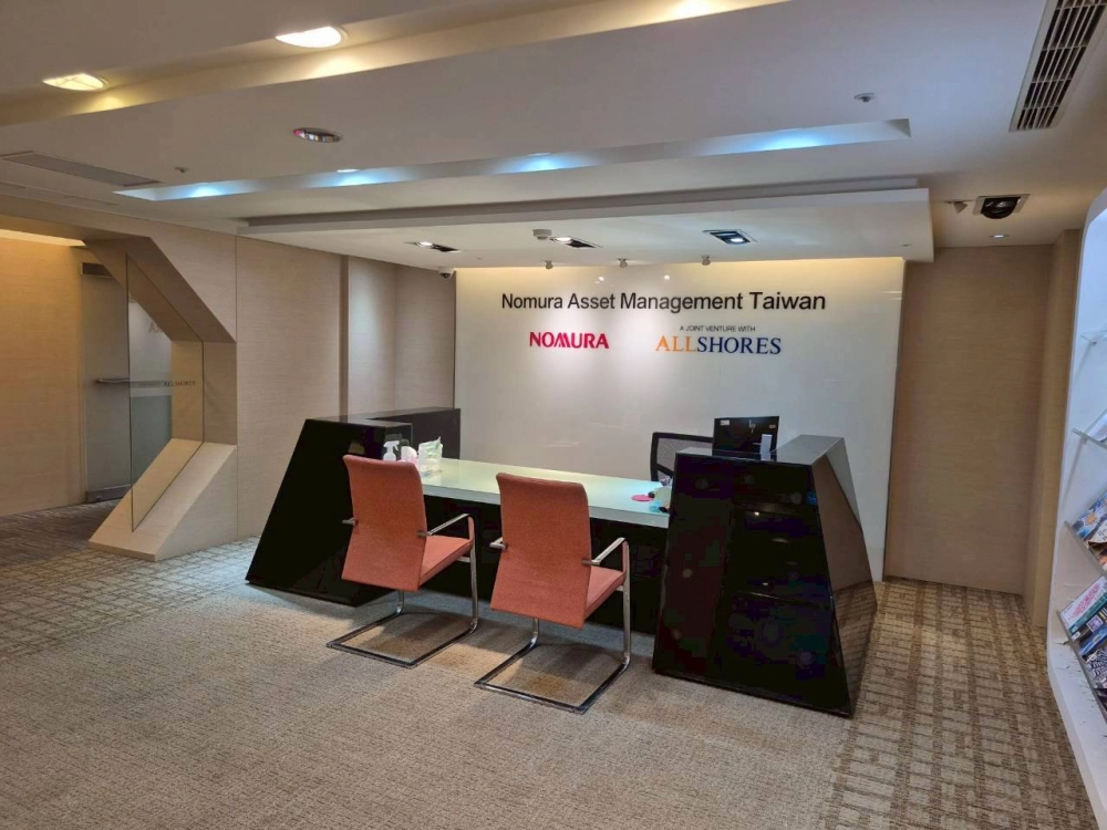 博愛一路商辦大樓拆除