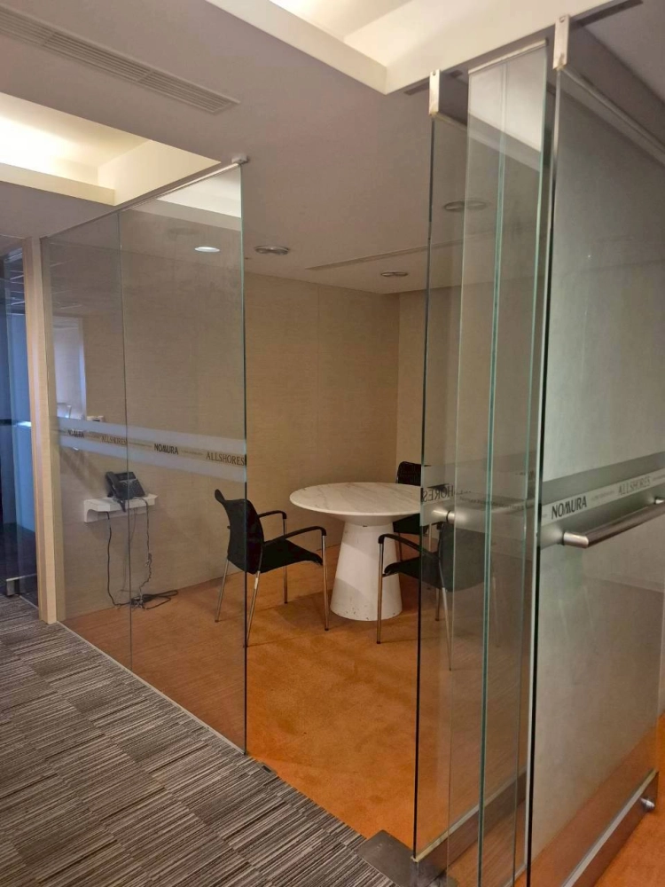 博愛一路商辦大樓拆除