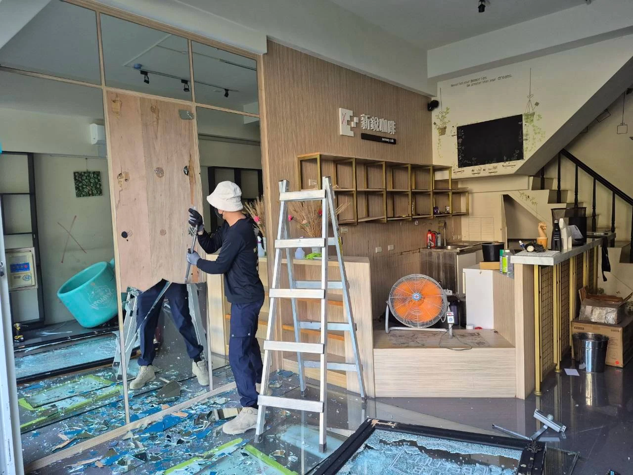 鼎中路咖啡廳/高雄拆除工程