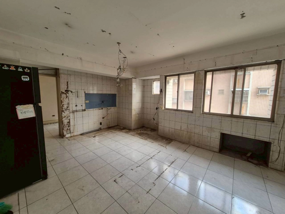 小港鳳福路全屋裝潢拆除