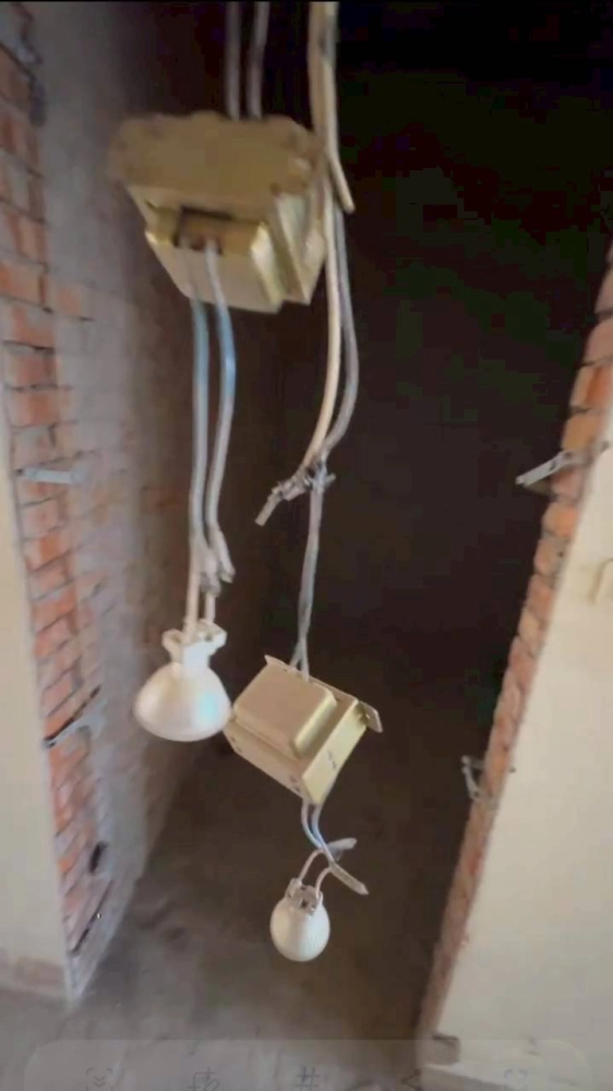 民權二路 大樓拆除 浴室打除